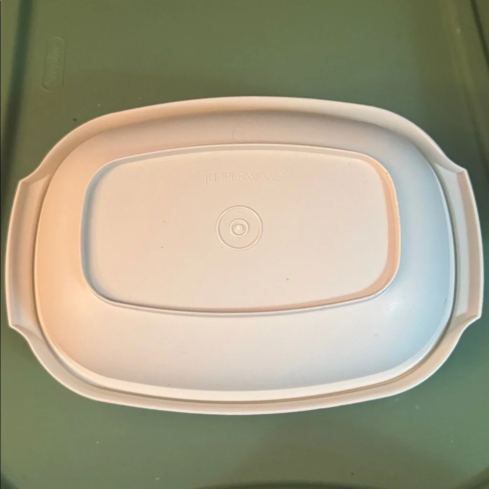 VINTAGE TUPPERWARE 4-PIECE MICROWAVE STEAMER